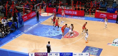 六边形战士！广东小外援奎恩19中11得到29分6篮板7助攻5抢断